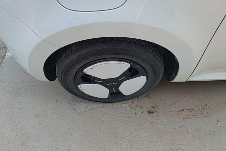 Used CHANGAN NEVO Lumin 2023 205km Xiangqin Version Left Front Wheel Hub