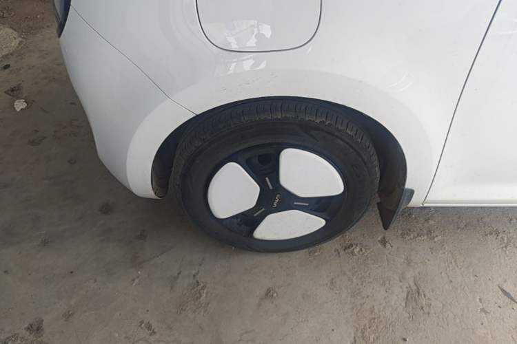 Used CHANGAN NEVO Lumin 2023 205km Xiangqin Version Left Front Wheel Hub