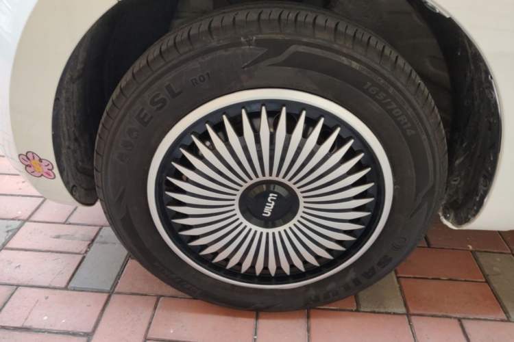 Used CHANGAN NEVO Lumin 2023 205km Xiangqin Version Left Front Wheel Hub