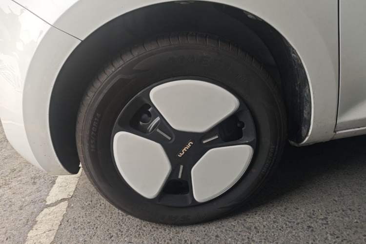 Used CHANGAN NEVO Lumin 2023 205km Xiangqin Version Left Front Wheel Hub