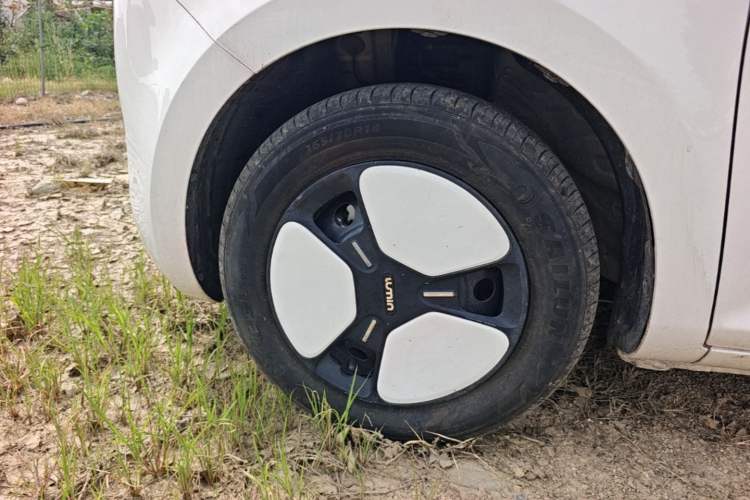 Used CHANGAN NEVO Lumin 2023 205km Xiangqin Version Left Front Wheel Hub