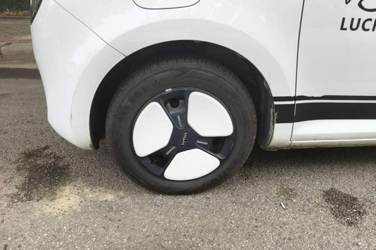 Used CHANGAN NEVO Lumin 2023 205km Xiangqin Version Left Front Wheel Hub