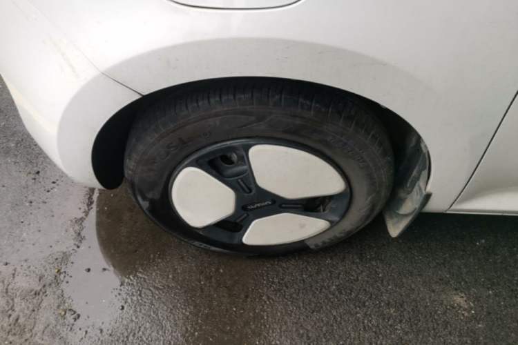 Used CHANGAN NEVO Lumin 2023 205km Xiangqin Version Left Front Wheel Hub