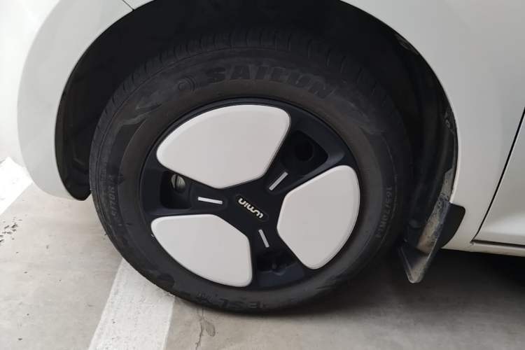 Used CHANGAN NEVO Lumin 2023 205km Xiangqin Version Left Front Wheel Hub