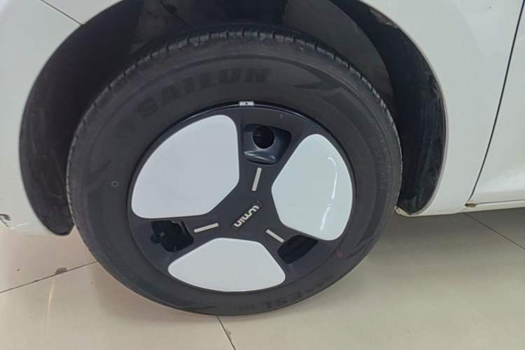 Used CHANGAN NEVO Lumin 2023 301km Honey Dew Edition Left Front Wheel Hub
