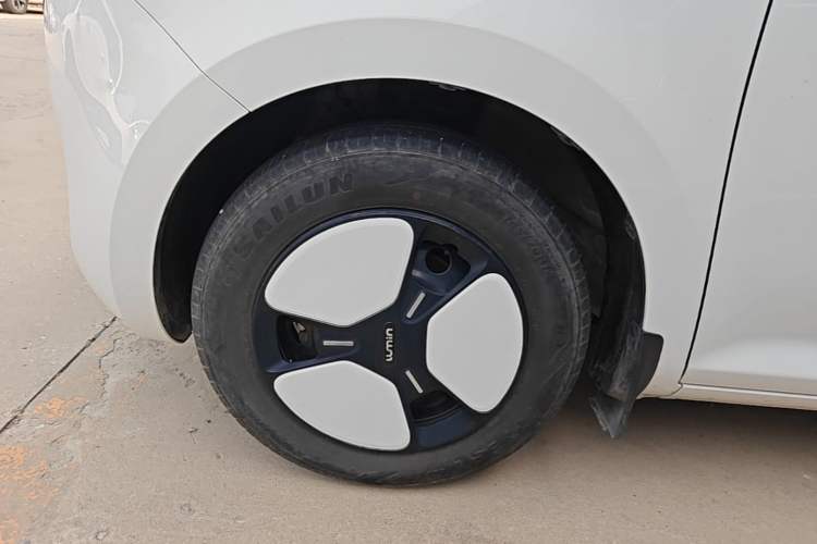 Used CHANGAN NEVO Lumin 2023 205km Xiangqin Version Left Front Wheel Hub