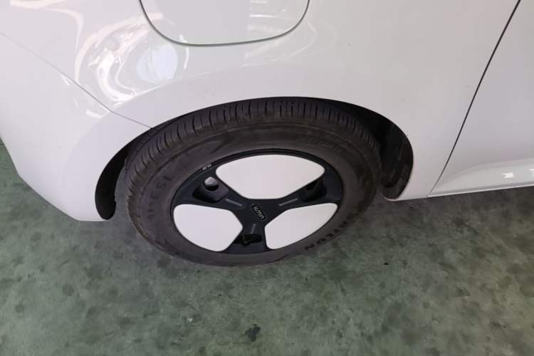 Used CHANGAN NEVO Lumin 2023 205km Xiangqin Version Left Front Wheel Hub