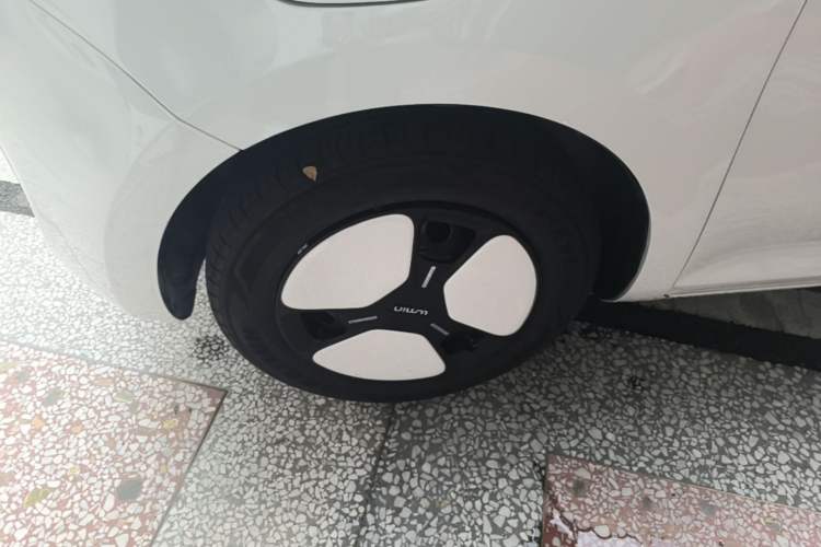 Used CHANGAN NEVO Lumin 2023 205km Xiangqin Version Left Front Wheel Hub