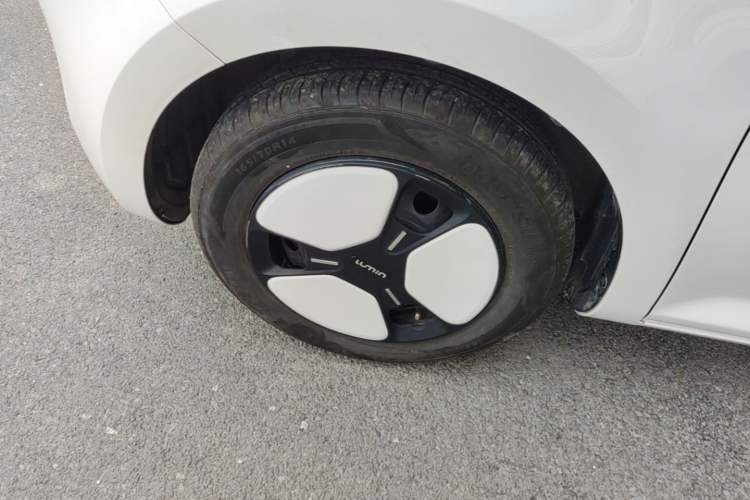 Used CHANGAN NEVO Lumin 2023 205km Xiangqin Version Left Front Wheel Hub