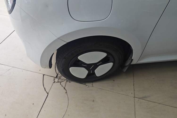 Used CHANGAN NEVO Lumin 2023 205km Xiangqin Version Left Front Wheel Hub