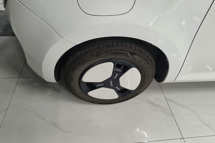 Used CHANGAN NEVO Lumin 2023 205km Xiangqin Version Left Front Wheel Hub