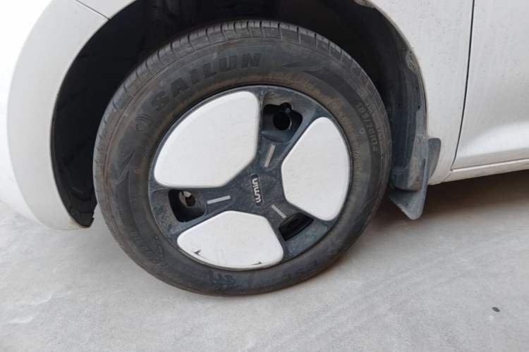 Used CHANGAN NEVO Lumin 2023 301km Honey Dew Edition Left Front Wheel Hub
