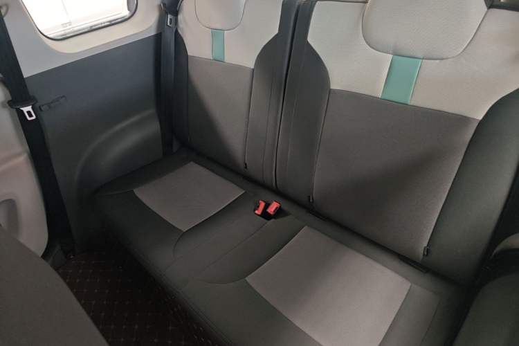 Used CHANGAN NEVO Lumin 2023 301km Honey Dew Edition Left Rear Seat