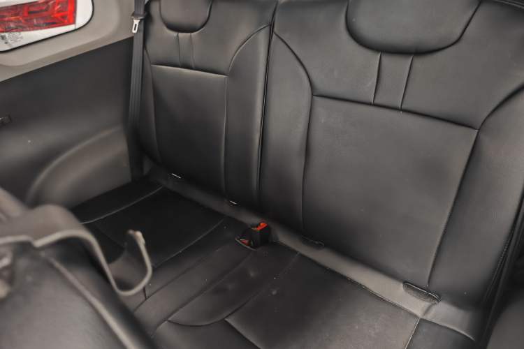 Used CHANGAN NEVO Lumin 2023 301km Honey Dew Edition Left Rear Seat