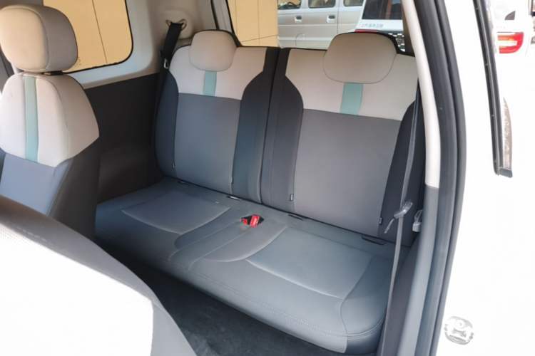 Used CHANGAN NEVO Lumin 2023 301km Honey Dew Edition Left Rear Seat