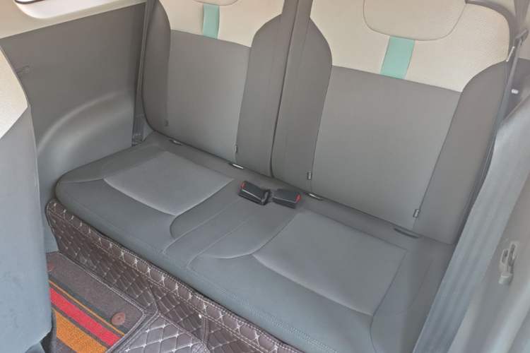 Used CHANGAN NEVO Lumin 2023 301km Honey Dew Edition Left Rear Seat