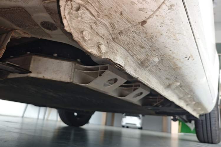Used CHANGAN NEVO Lumin 2023 301km Honey Dew Edition Left Side Sill