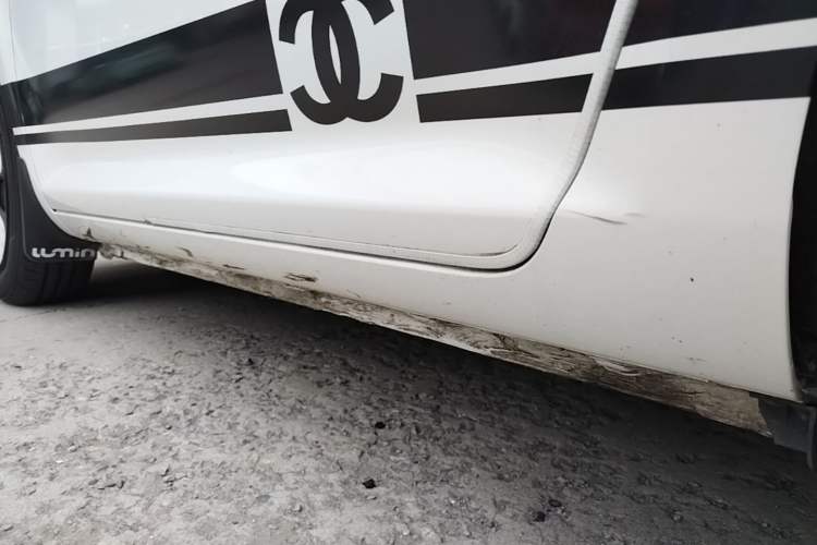 Used CHANGAN NEVO Lumin 2023 205km Xiangqin Version Left Side Sill