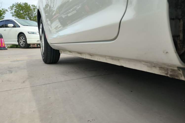 Used CHANGAN NEVO Lumin 2023 205km Xiangqin Version Left Side Sill