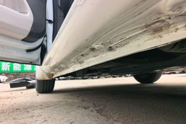 Used CHANGAN NEVO Lumin 2023 205km Xiangqin Version Left Side Sill