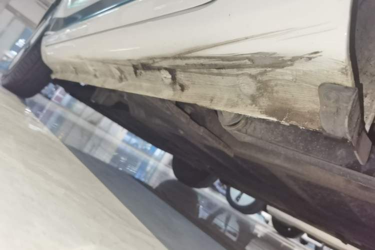 Used CHANGAN NEVO Lumin 2023 205km Xiangqin Version Left Side Sill