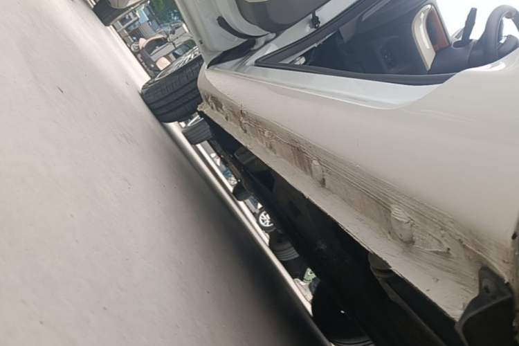 Used CHANGAN NEVO Lumin 2023 205km Xiangqin Version Left Side Sill