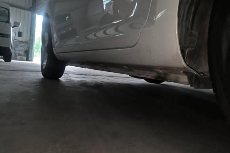 Used CHANGAN NEVO Lumin 2023 301km Honey Dew Edition Left Side Sill