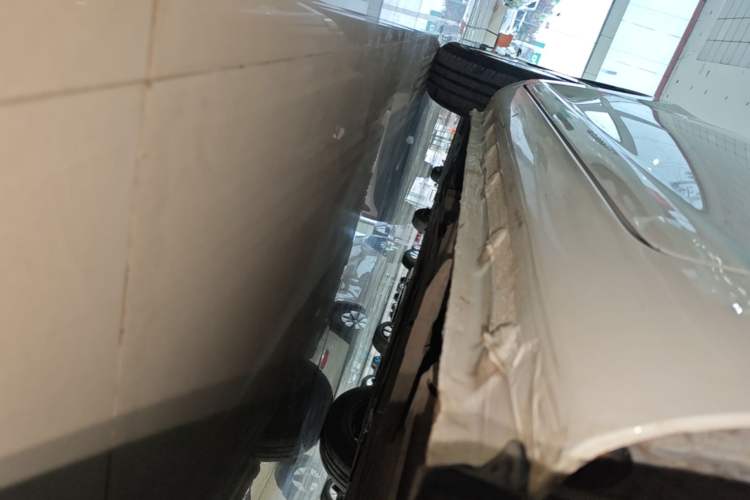 Used CHANGAN NEVO Lumin 2023 205km Xiangqin Version Left Side Sill