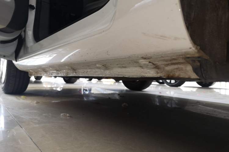 Used CHANGAN NEVO Lumin 2023 205km Xiangqin Version Left Side Sill