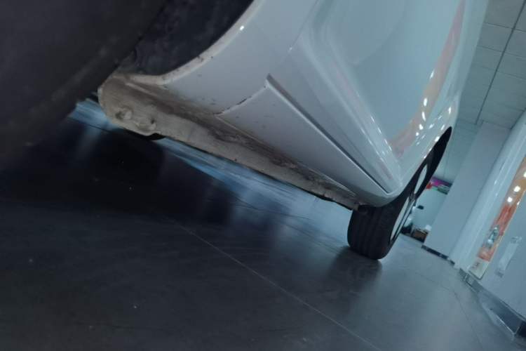 Used CHANGAN NEVO Lumin 2023 205km Xiangqin Version Left Side Sill
