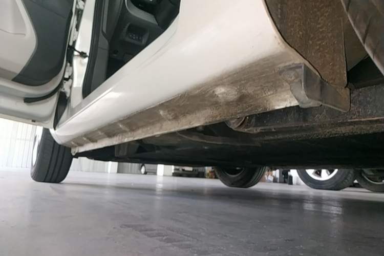 Used CHANGAN NEVO Lumin 2023 205km Xiangqin Version Left Side Sill