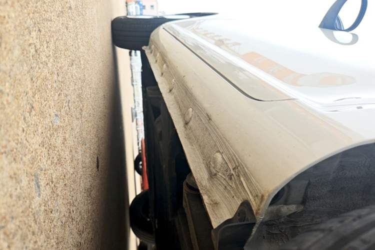 Used CHANGAN NEVO Lumin 2023 205km Xiangqin Version Left Side Sill