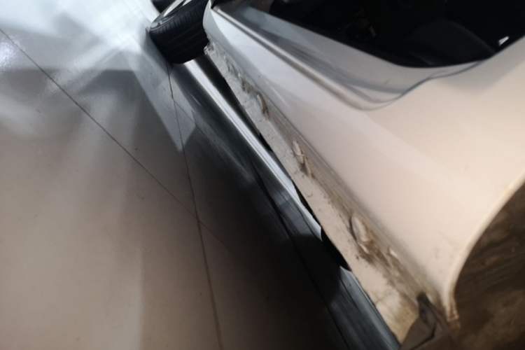 Used CHANGAN NEVO Lumin 2023 205km Xiangqin Version Left Side Sill