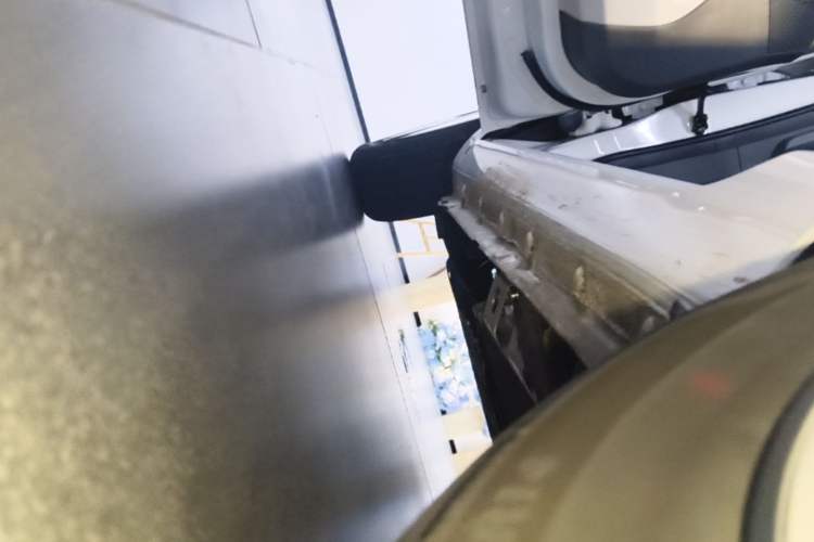 Used CHANGAN NEVO Lumin 2023 301km Honey Dew Edition Left Side Sill