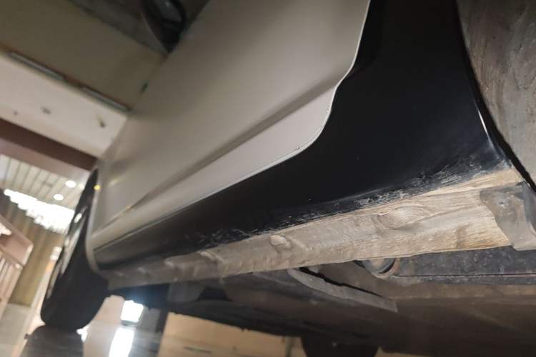 Used CHANGAN NEVO Lumin 2023 205km Xiangqin Version Left Side Sill