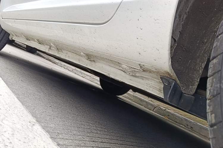 Used CHANGAN NEVO Lumin 2023 301km Honey Dew Edition Left Side Sill
