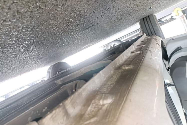 Used CHANGAN NEVO Lumin 2023 205km Xiangqin Version Left Side Sill