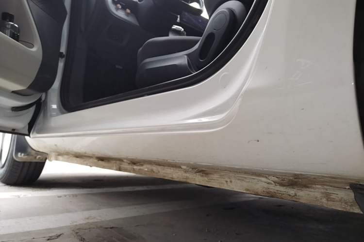 Used CHANGAN NEVO Lumin 2023 205km Xiangqin Version Left Side Sill
