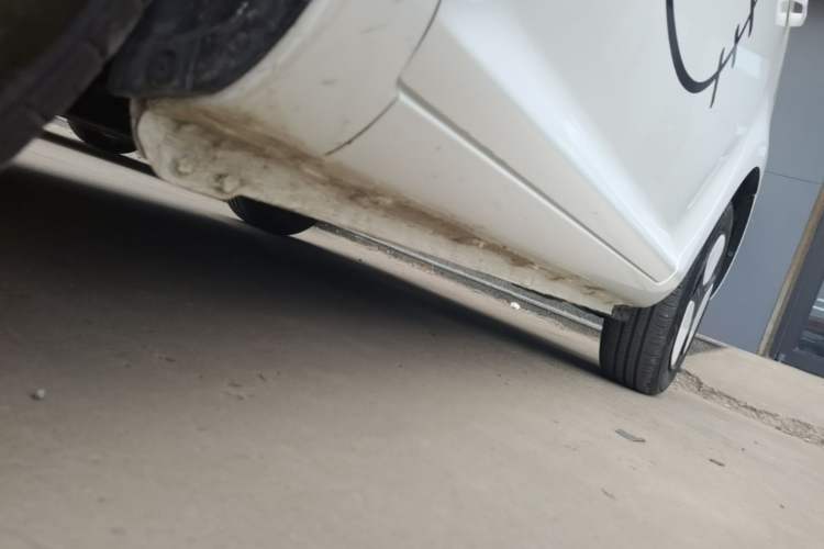Used CHANGAN NEVO Lumin 2023 205km Xiangqin Version Left Side Sill