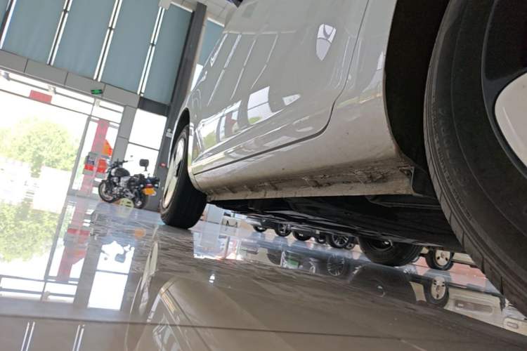 Used CHANGAN NEVO Lumin 2023 205km Xiangqin Version Left Side Sill