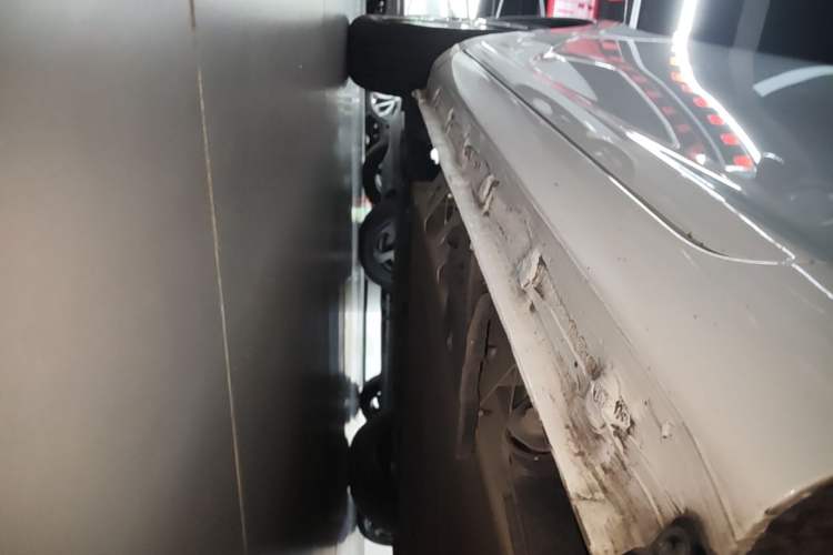 Used CHANGAN NEVO Lumin 2023 301km Honey Dew Edition Left Side Sill