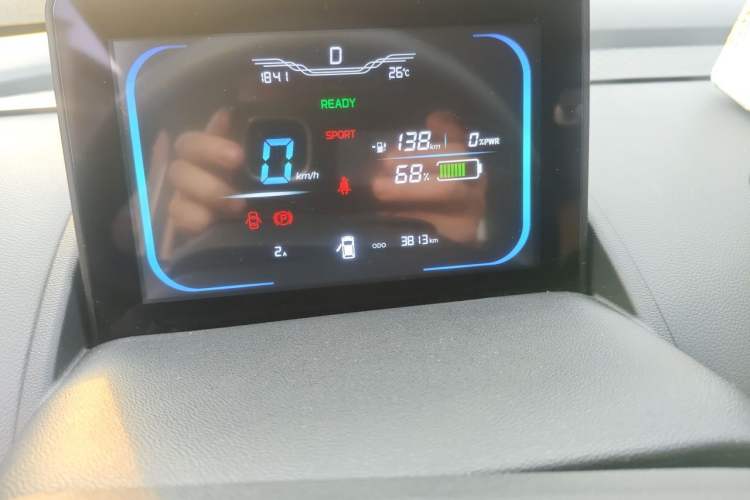 Used CHANGAN NEVO Lumin 2023 205km Xiangqin Version Odometer Close Up