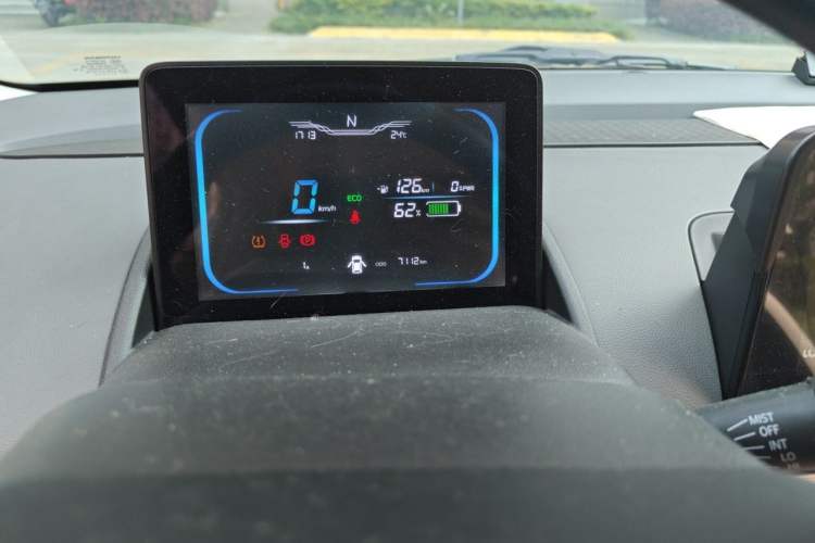 Used CHANGAN NEVO Lumin 2023 205km Xiangqin Version Odometer Close Up