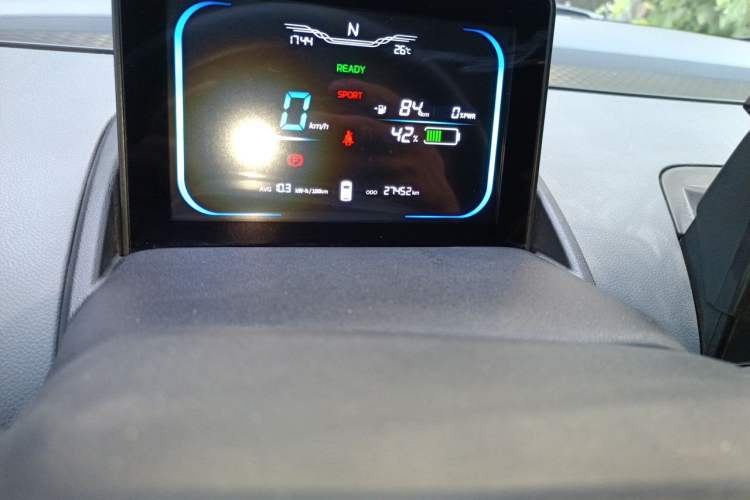 Used CHANGAN NEVO Lumin 2023 205km Xiangqin Version Odometer Close Up