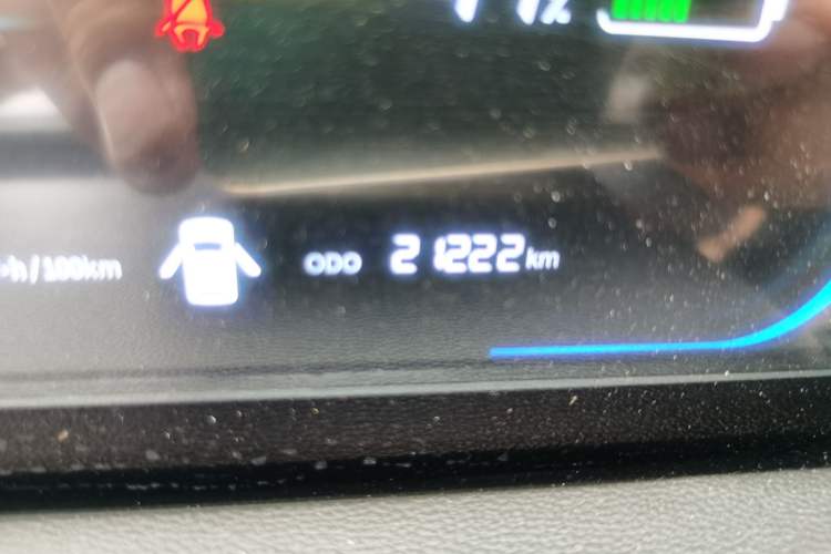 Used CHANGAN NEVO Lumin 2023 301km Honey Dew Edition Odometer Close Up