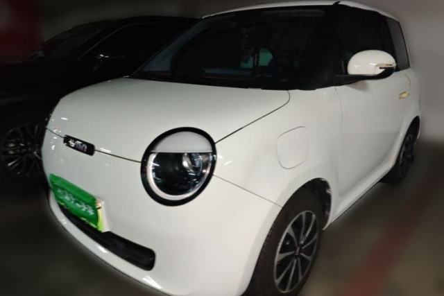 Ojetý CHANGAN NEVO Lumin 2023 301km Honey Dew Edition