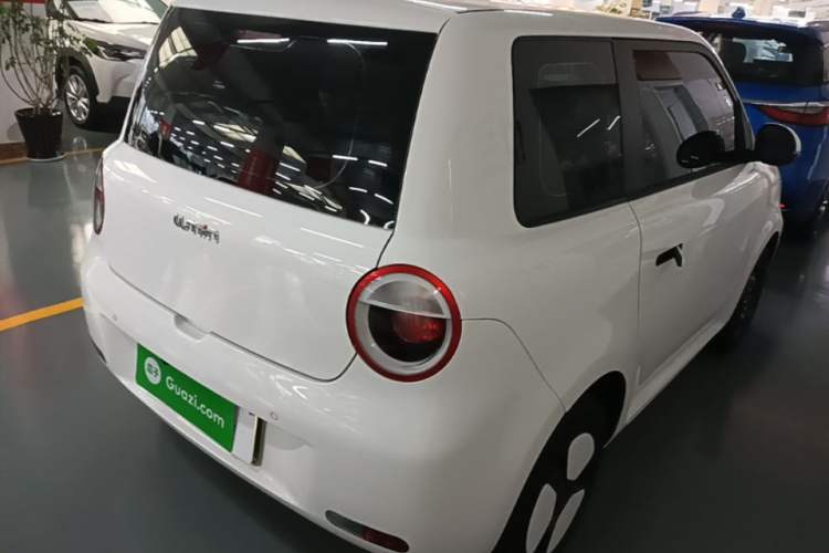 Used CHANGAN NEVO Lumin 2023 205km Xiangqin Version Rear Right 45 Deg