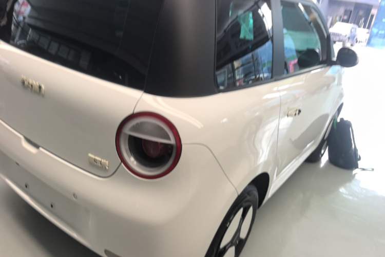 Used CHANGAN NEVO Lumin 2023 205km Xiangqin Version Rear Right 45 Deg