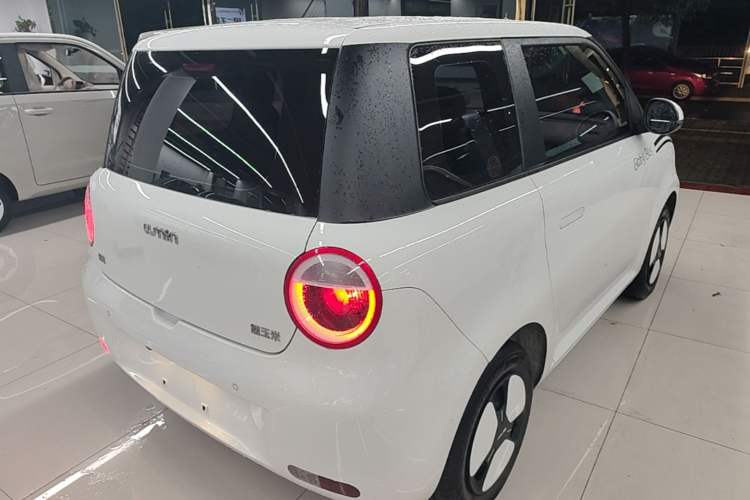 Used CHANGAN NEVO Lumin 2023 205km Xiangqin Version Rear Right 45 Deg