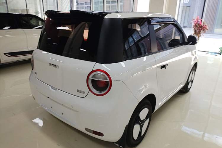 Used CHANGAN NEVO Lumin 2023 301km Honey Dew Edition Rear Right 45 Deg